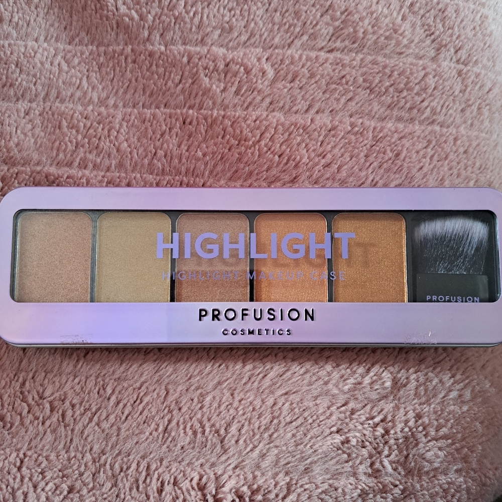 2x make up palette - Picture 3 of 3